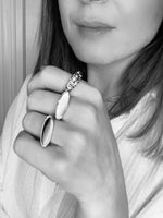 Cargar imagen en el visor de la galería, Anillo OLARTIA
